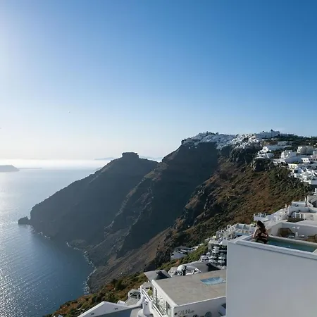 Airth Santorini Suites